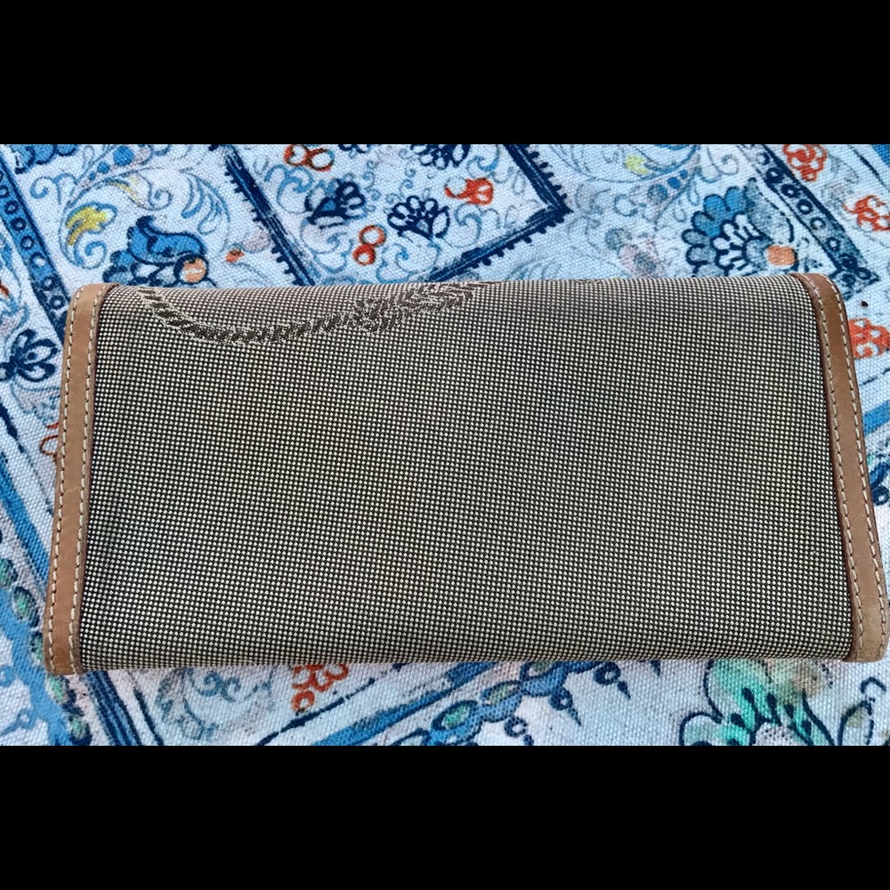Prada wallet. - Picture 2 of 12